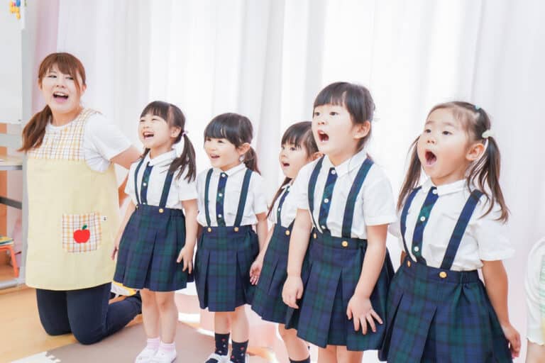 Nursery Children Singing 768x512 