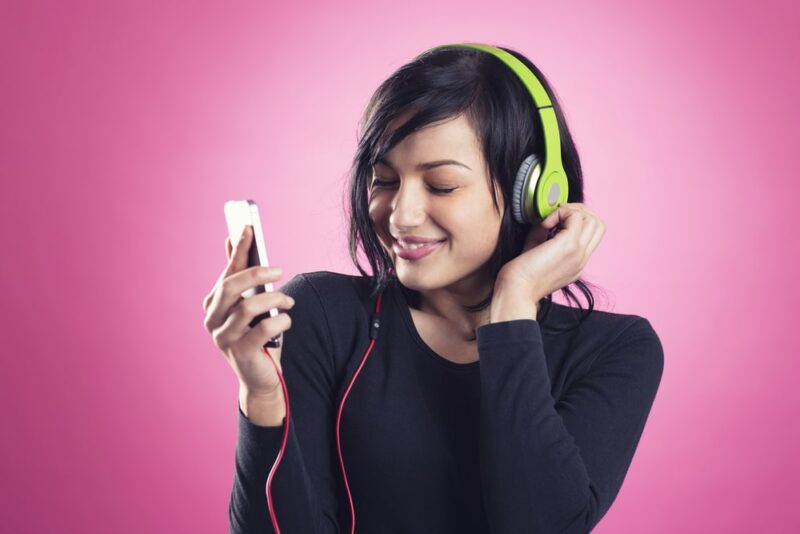France continues to buy mainly French music in 2023 - High Resolution Audio