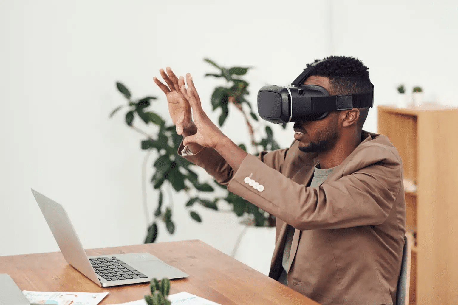 8 formas de aprender inglés con realidad virtual para los estudiantes del  futuro | FluentU Language Learning